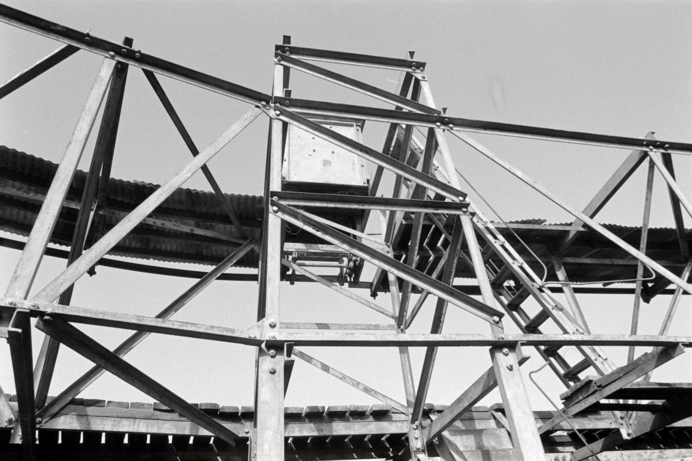 AHP F1991 09 005 sc250507 img34 NLP